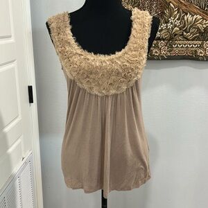 Olivia Moon Ruffled Floral Neck‎ Line Trim Tank.Tan Size S